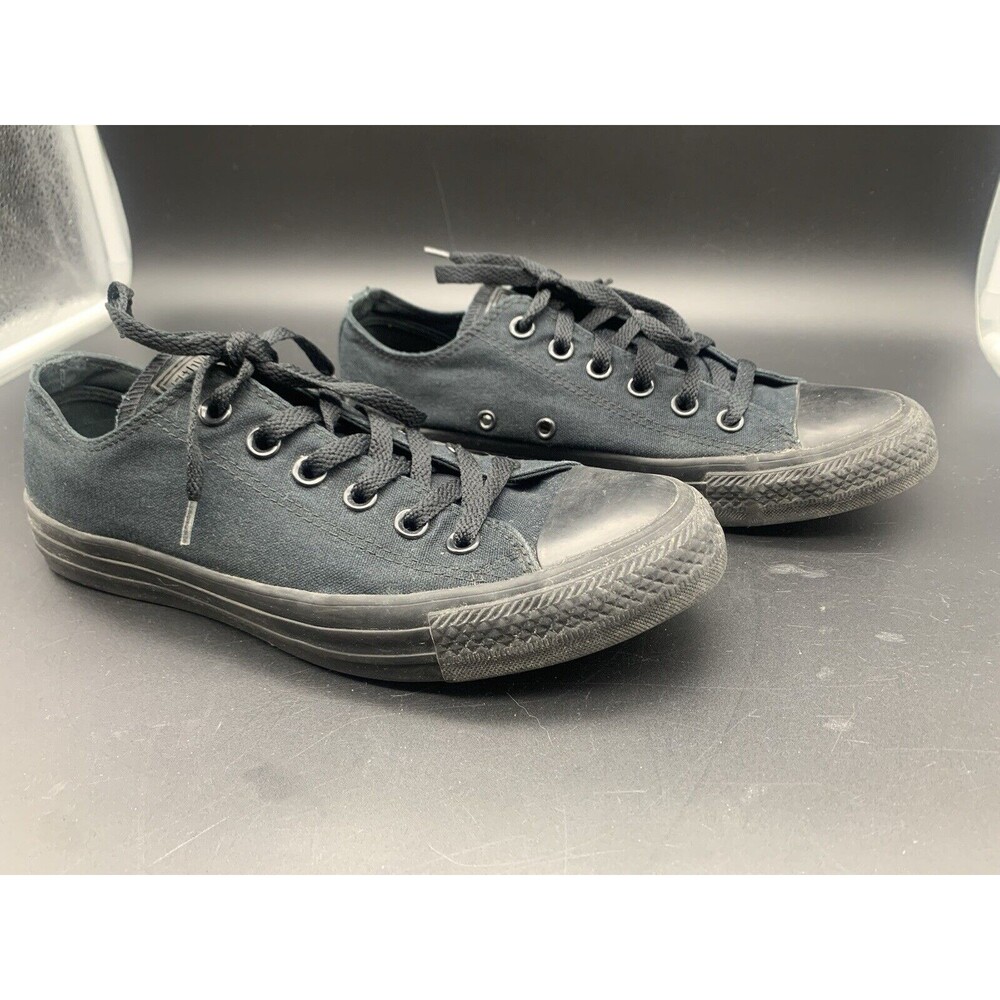 Converse Chuck Taylor All Star Black Monochrome Low Top Sneakers M6 / Women’s 8